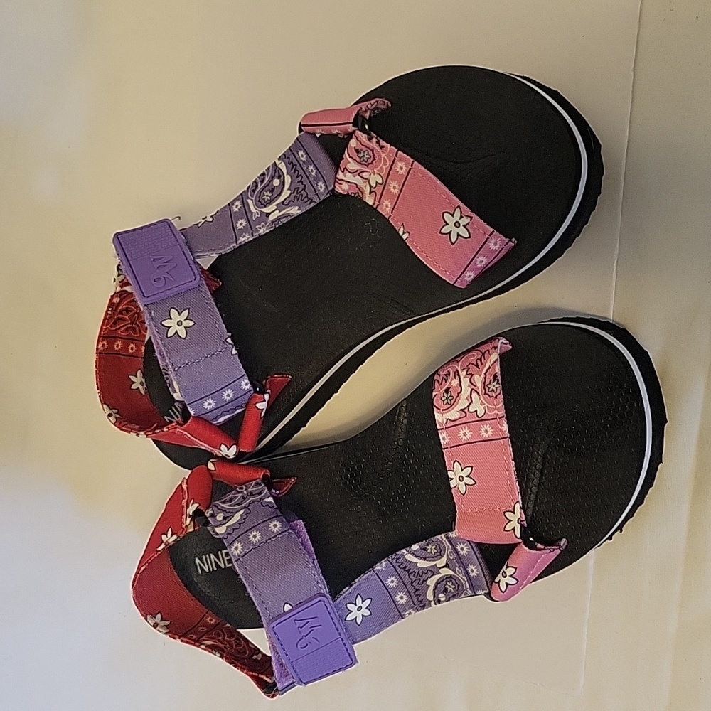 Nine west